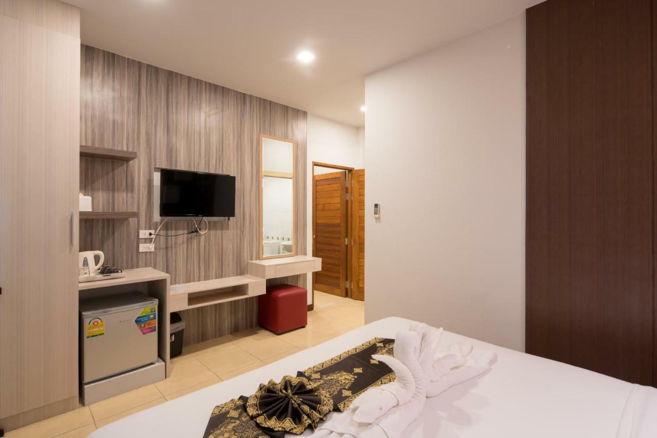 Baan Thai Beach Side Residence Patong Екстериор снимка
