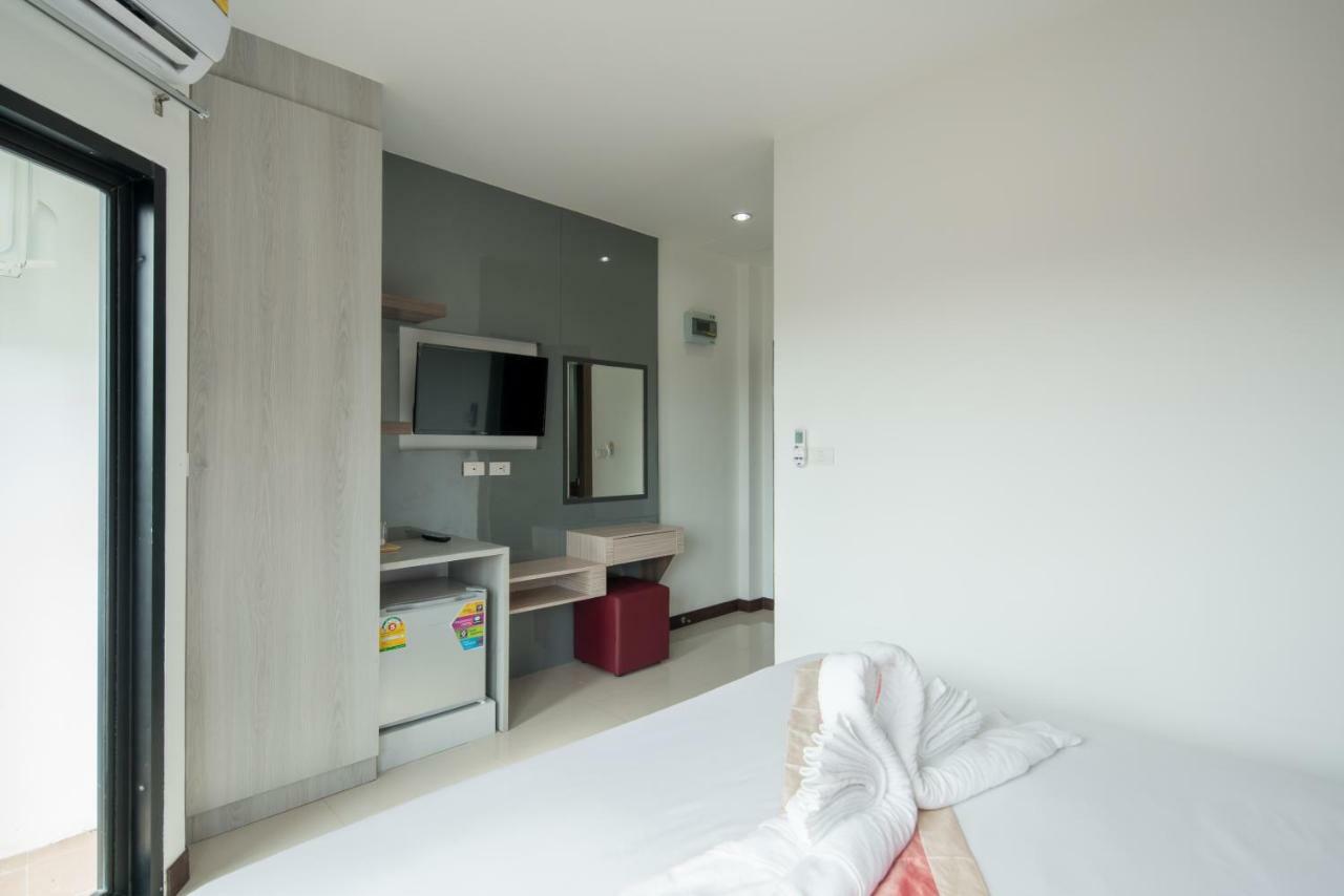 Baan Thai Beach Side Residence Patong Екстериор снимка