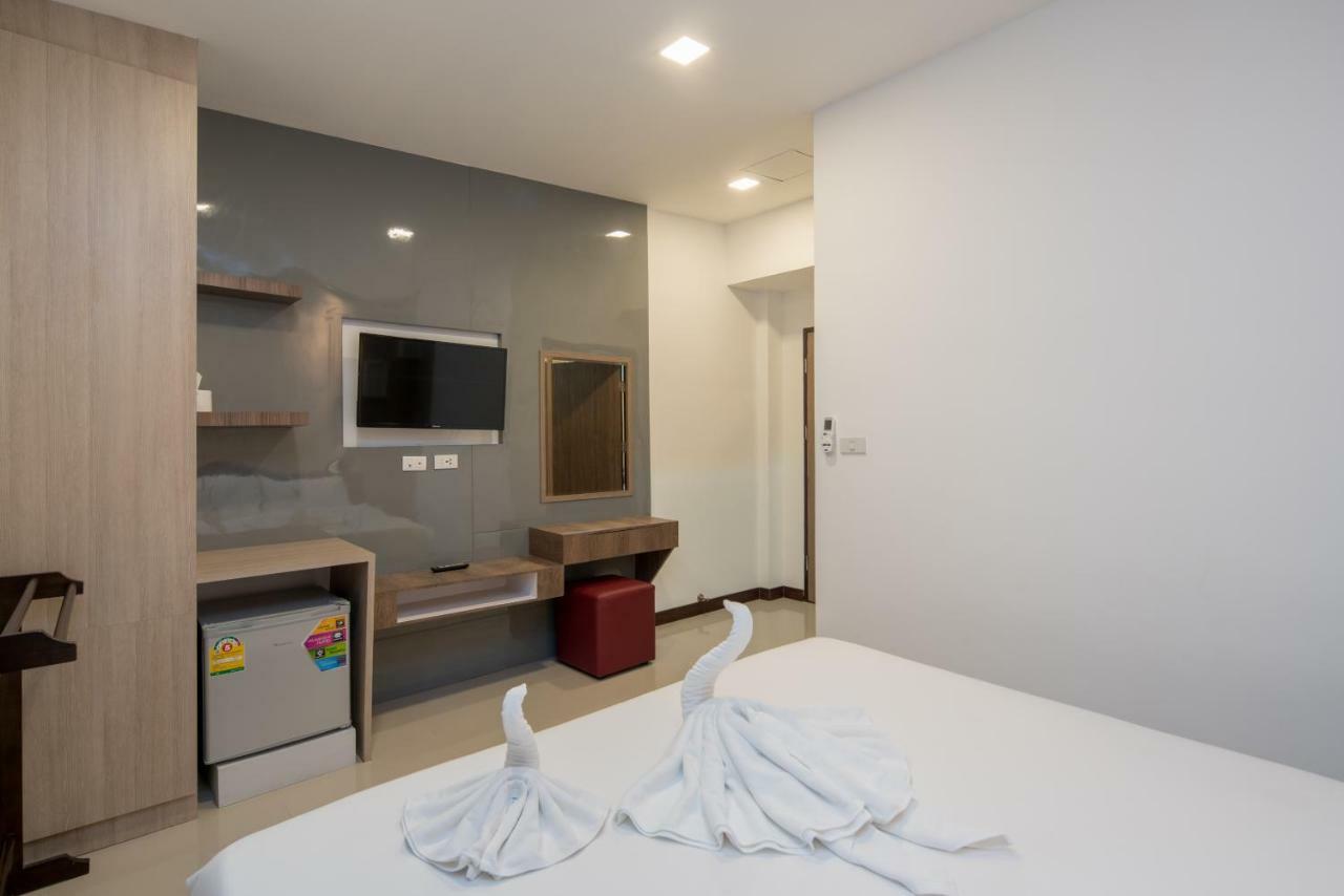 Baan Thai Beach Side Residence Patong Екстериор снимка